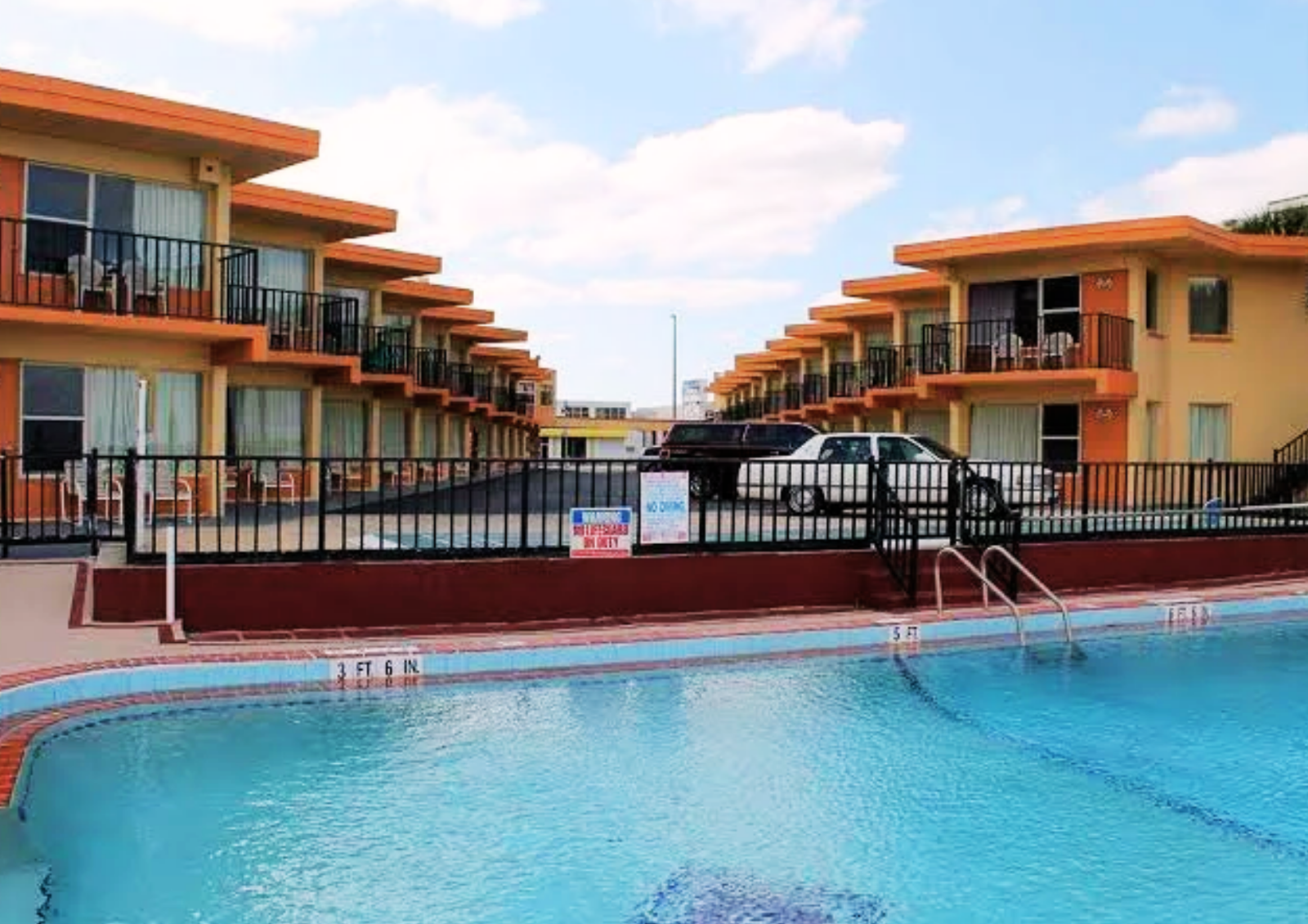 Grand Prix Hotel